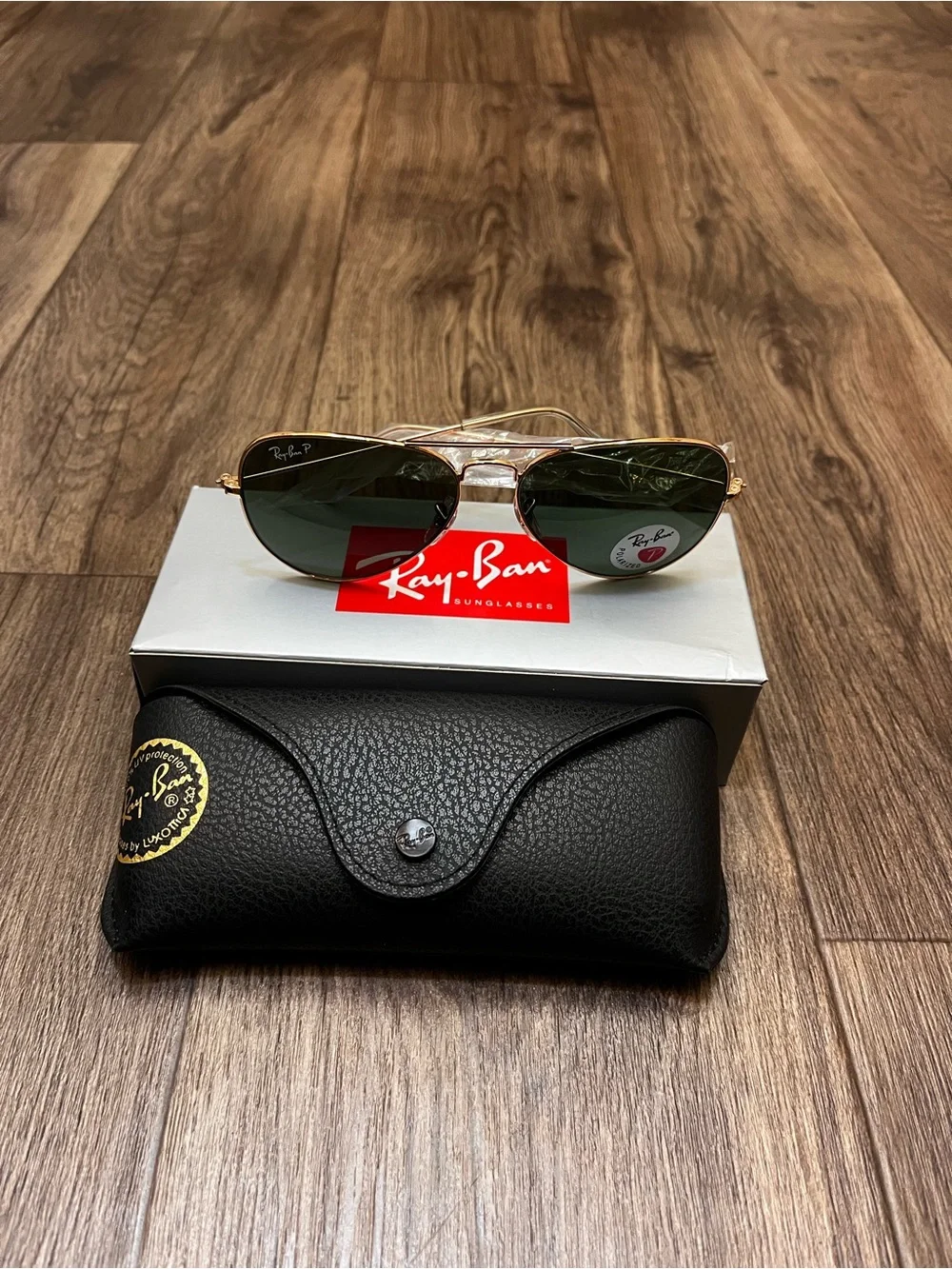 Ray-Ban RB3025 Aviator Large Metal Sunglasses Gold Frame Green Lens Authentic